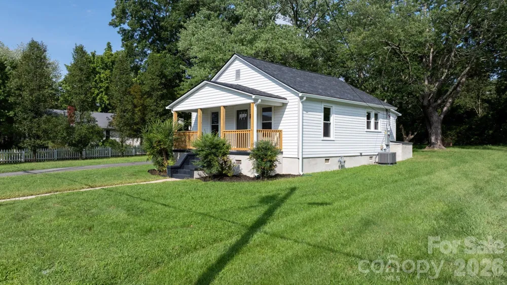 1320 14th Street Drive NE Hickory, NC 28601