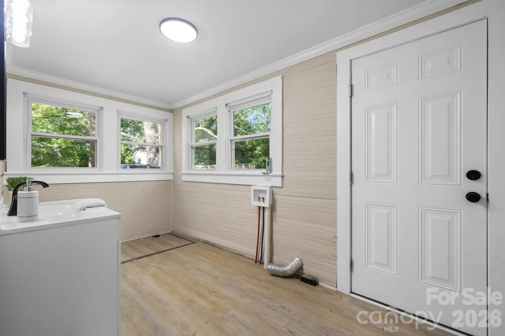 1320 14th Street Drive NE Hickory, NC 28601