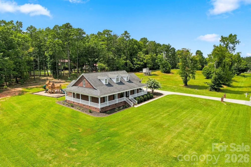 1134 Oakwood Drive Chester, SC 29706