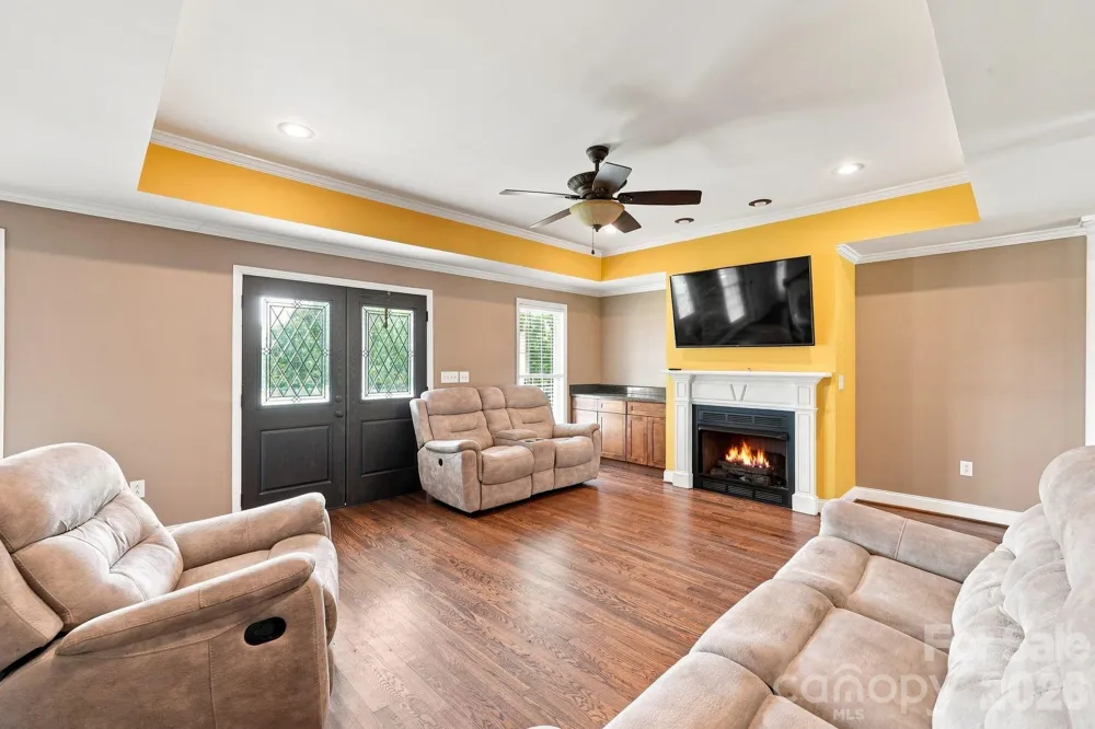 1134 Oakwood Drive Chester, SC 29706