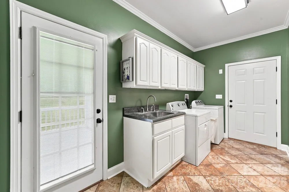 1134 Oakwood Drive Chester, SC 29706