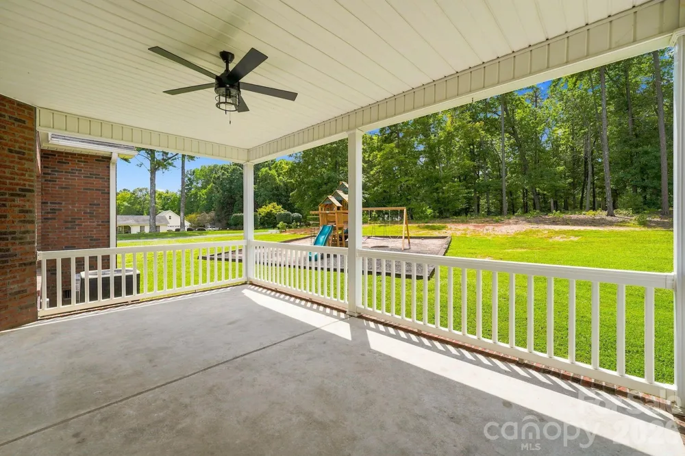 1134 Oakwood Drive Chester, SC 29706