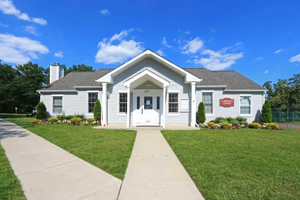 4943 Winterbury Dr Mays Landing, NJ 08330