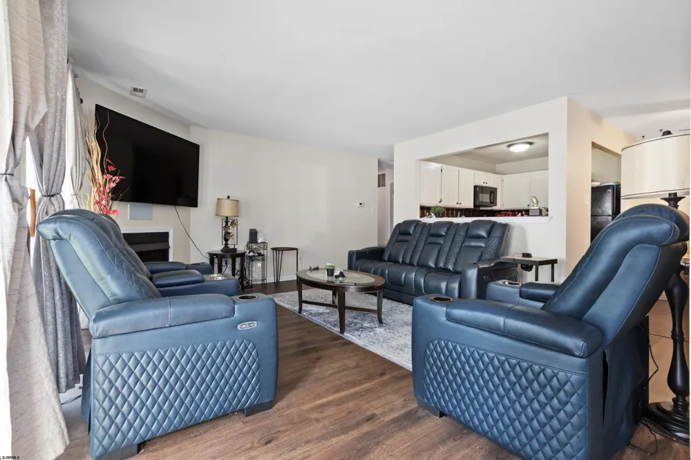 4943 Winterbury Dr Mays Landing, NJ 08330