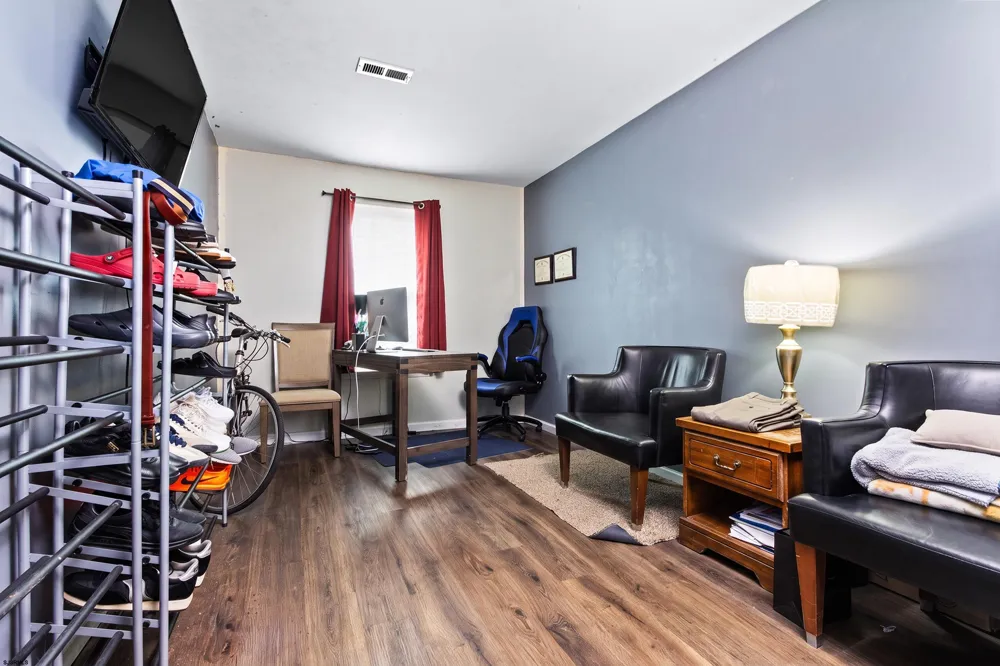 4943 Winterbury Dr Mays Landing, NJ 08330