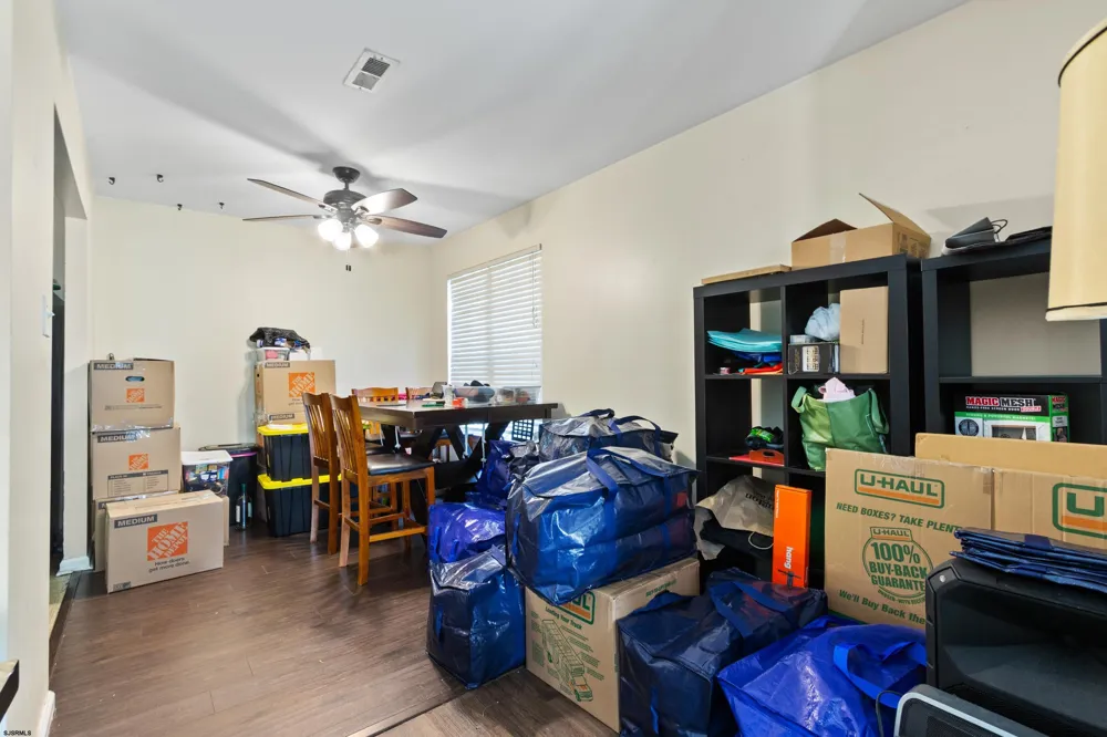 4943 Winterbury Dr Mays Landing, NJ 08330