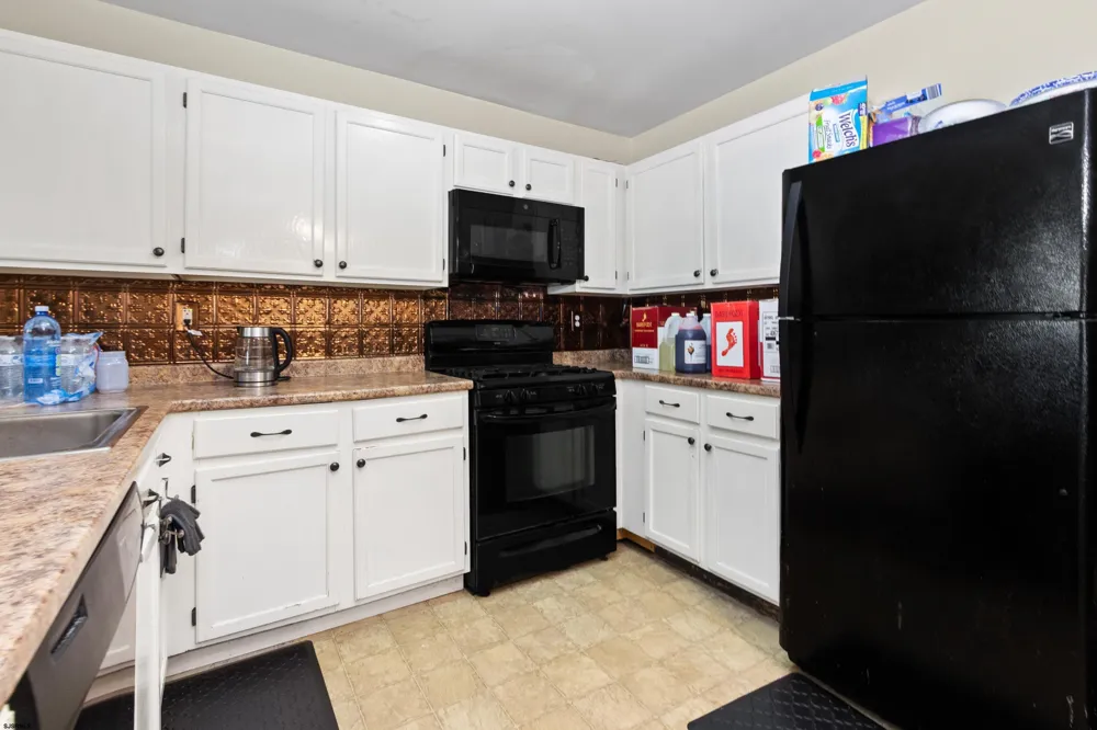4943 Winterbury Dr Mays Landing, NJ 08330