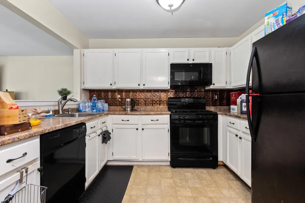 4943 Winterbury Dr Mays Landing, NJ 08330