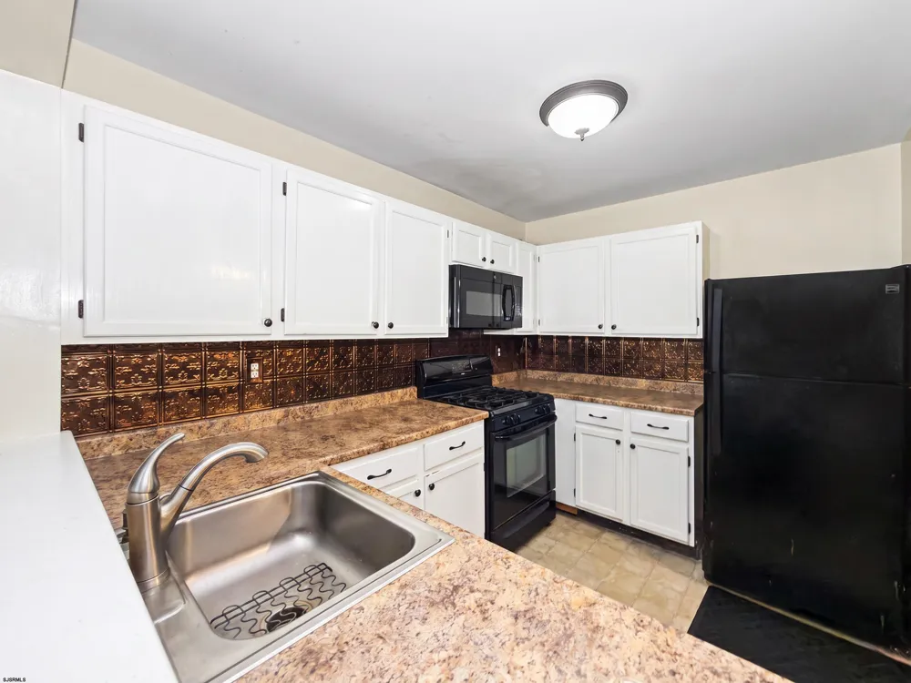 4943 Winterbury Dr Mays Landing, NJ 08330