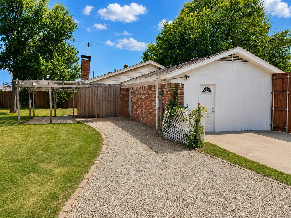 200 Hart Road Little Elm, TX 75068