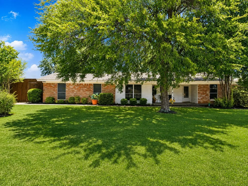 200 Hart Road Little Elm, TX 75068