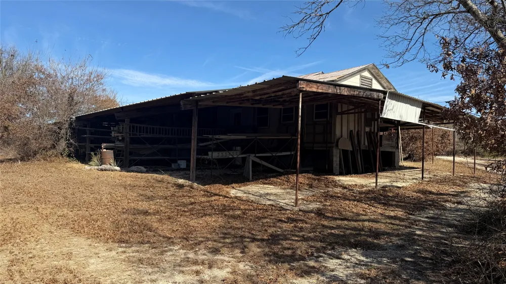 5 W HWY 84 Goldthwaite, TX 76844