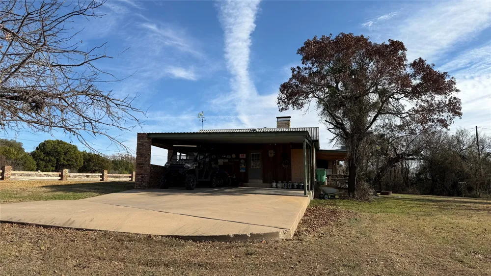 5 W HWY 84 Goldthwaite, TX 76844