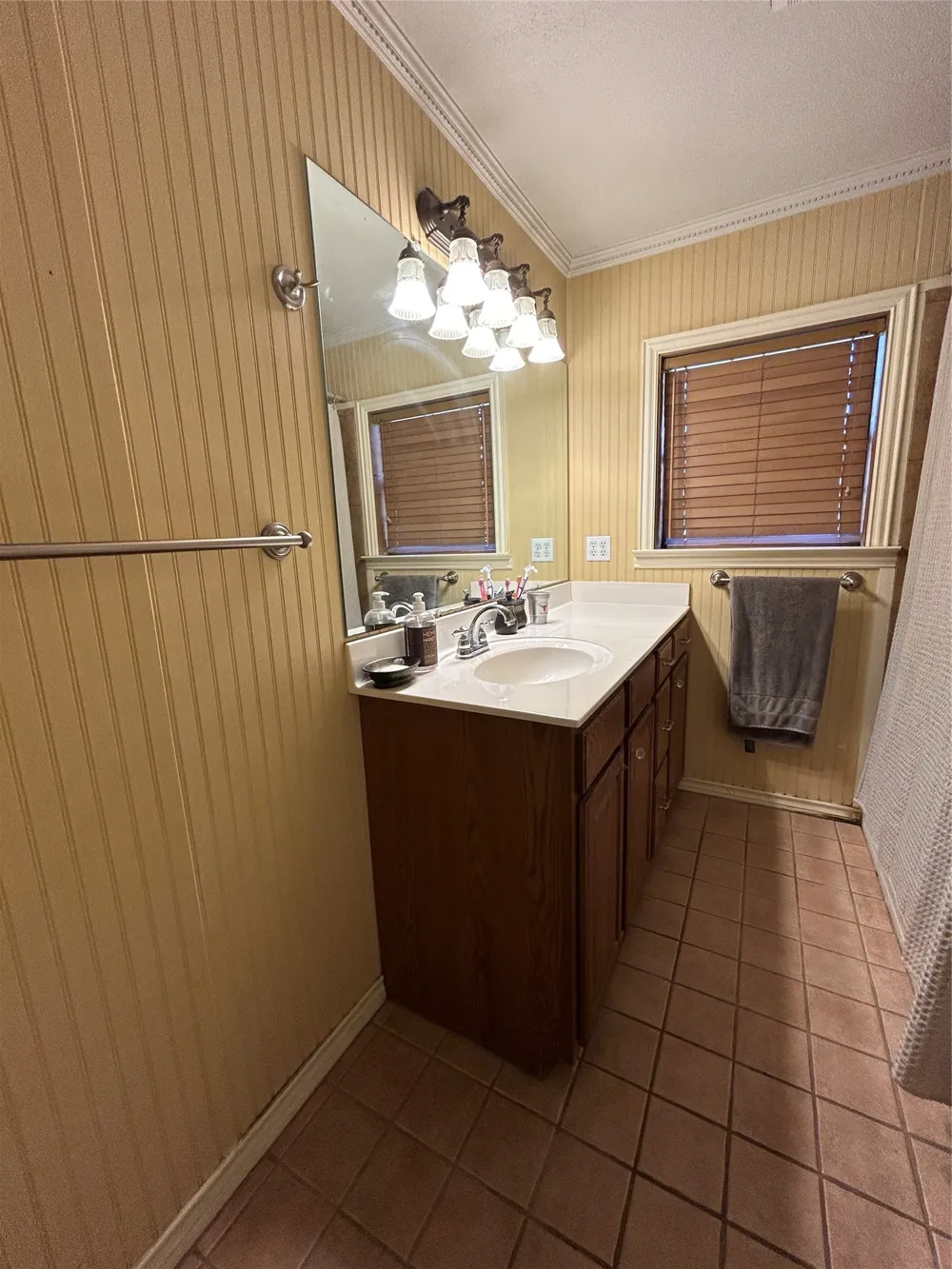 5 W HWY 84 Goldthwaite, TX 76844