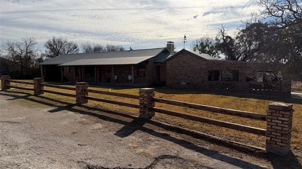5 W HWY 84 Goldthwaite, TX 76844