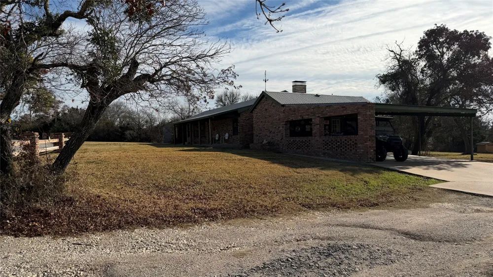 5 W HWY 84 Goldthwaite, TX 76844