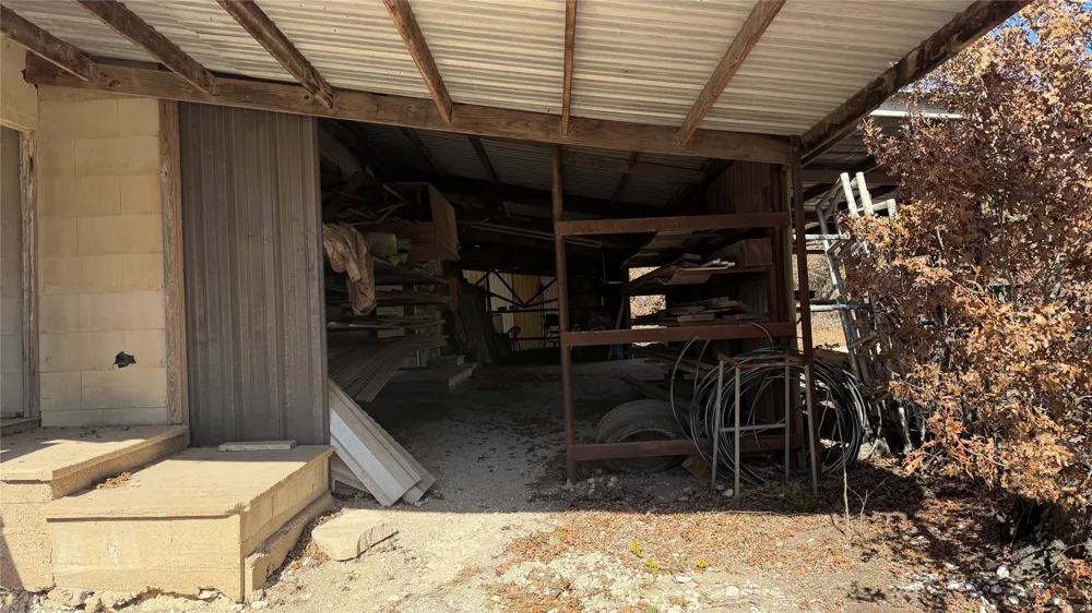 5 W HWY 84 Goldthwaite, TX 76844