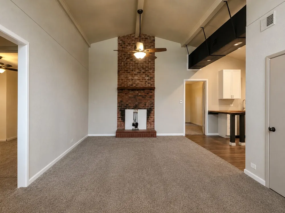 414 E Main Street Omaha, TX 75571