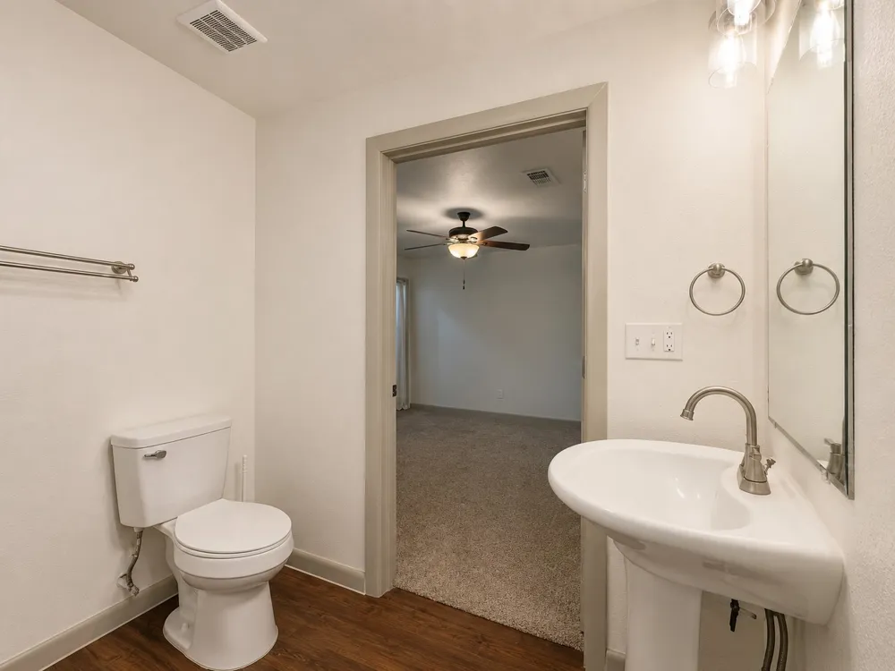 414 E Main Street Omaha, TX 75571