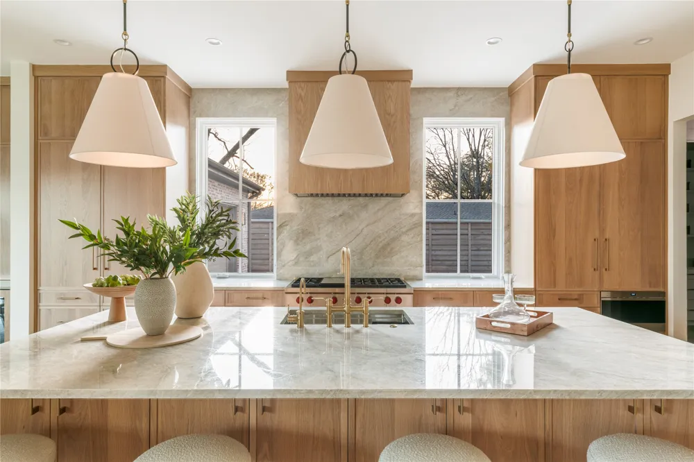 6016 Del Roy Drive Dallas, TX 75230