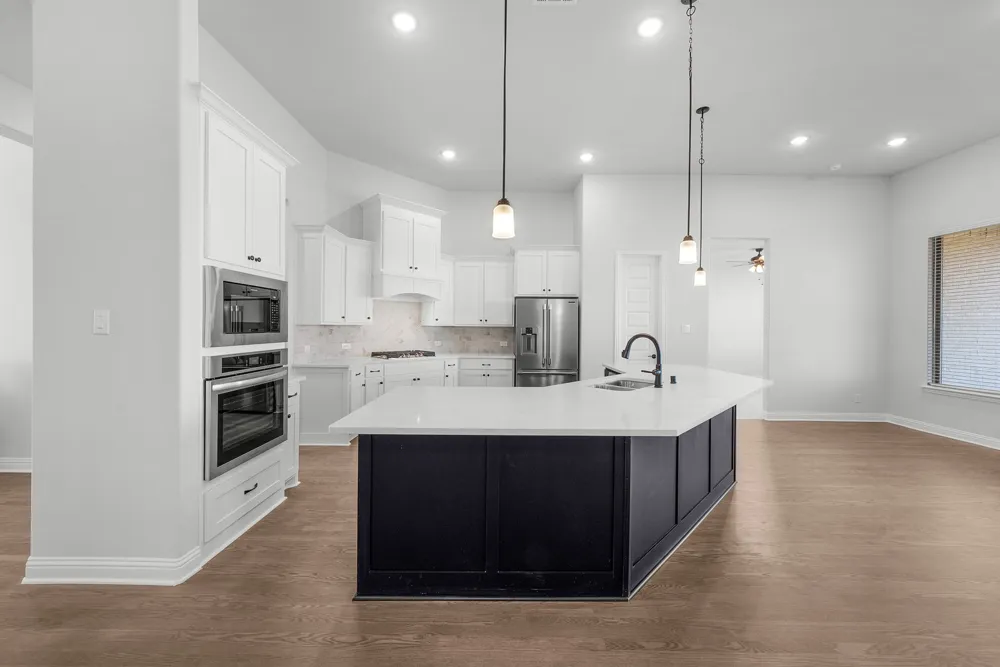 132 Liv Meadow Waxahachie, TX 75165