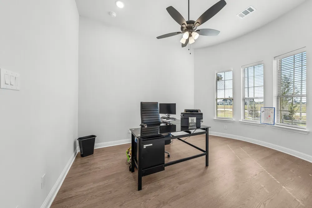132 Liv Meadow Waxahachie, TX 75165