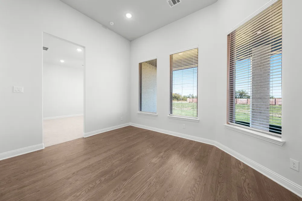 132 Liv Meadow Waxahachie, TX 75165