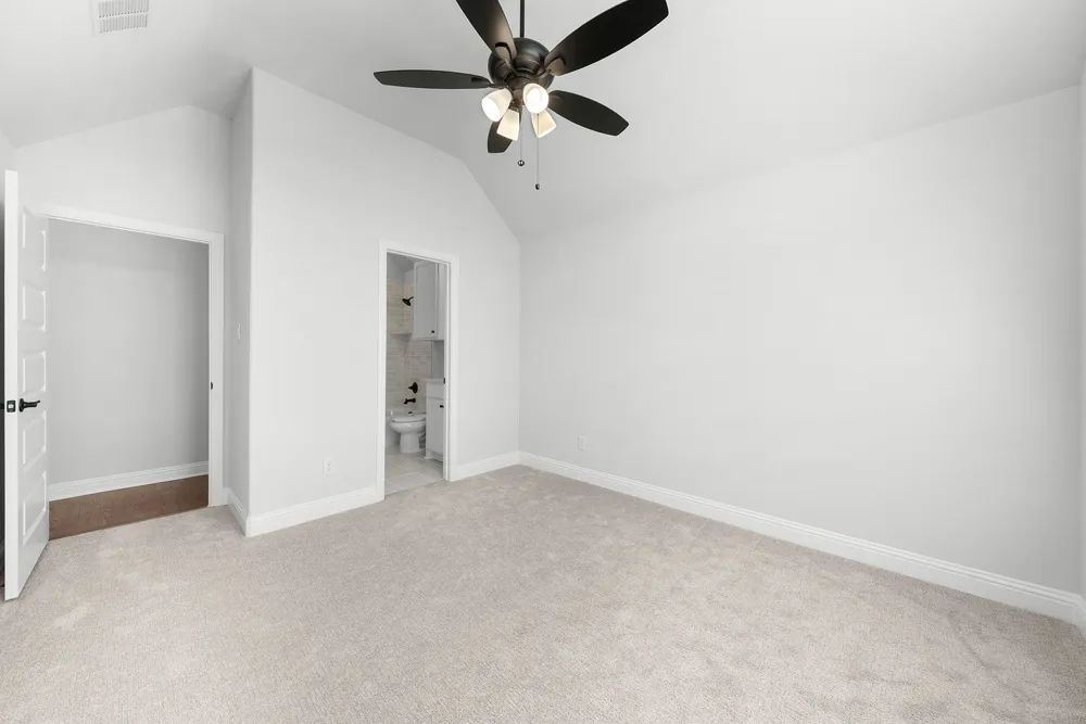 132 Liv Meadow Waxahachie, TX 75165