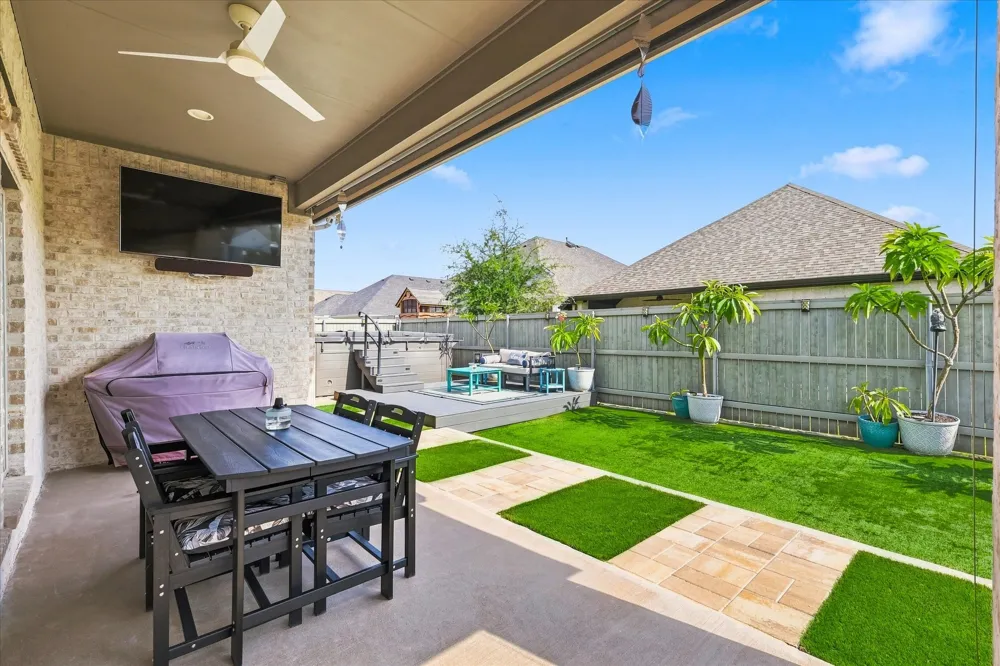 2449 Lazy Dog Lane Northlake, TX 76247