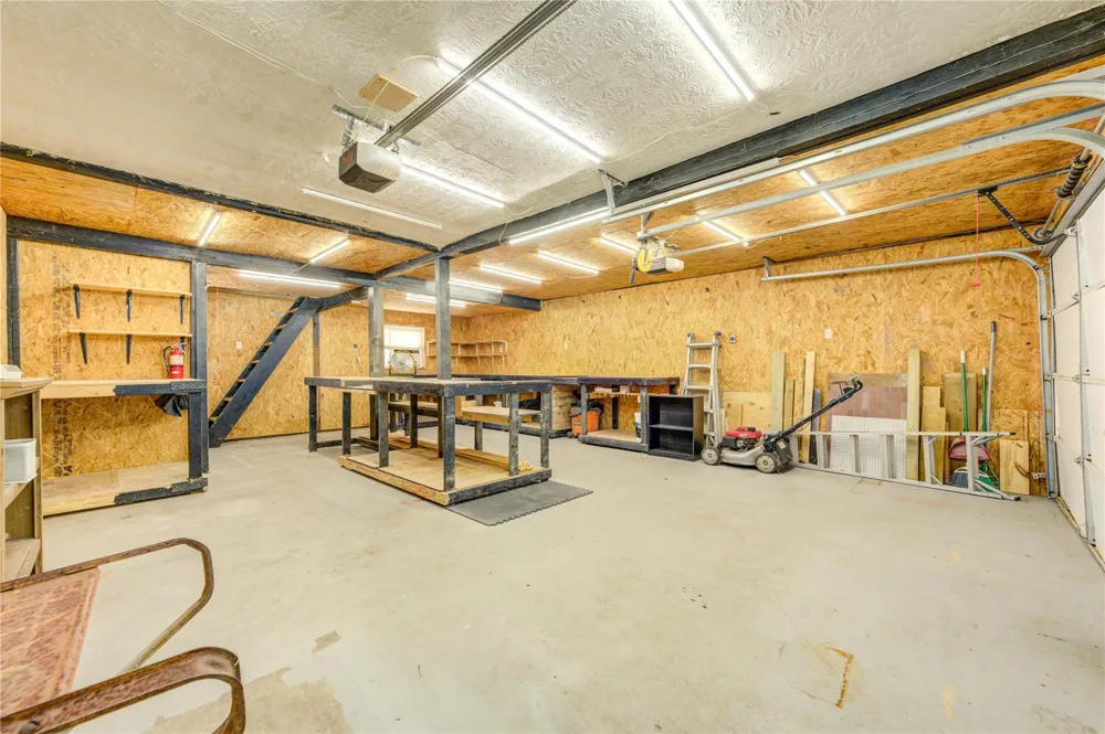 409 Dunnam Avenue Cleveland, TX 77327