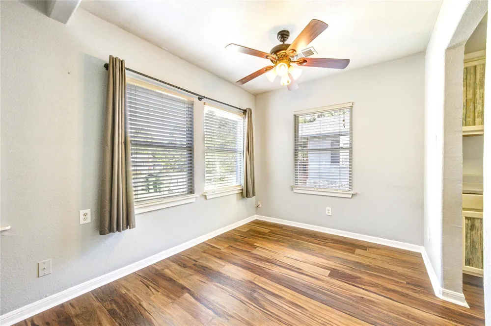 409 Dunnam Avenue Cleveland, TX 77327