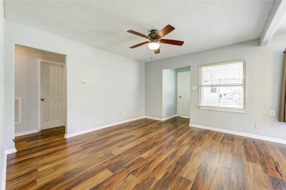 409 Dunnam Avenue Cleveland, TX 77327