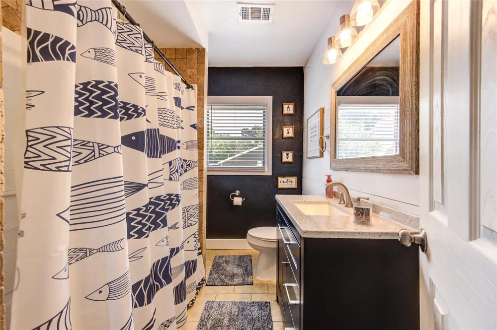409 Dunnam Avenue Cleveland, TX 77327
