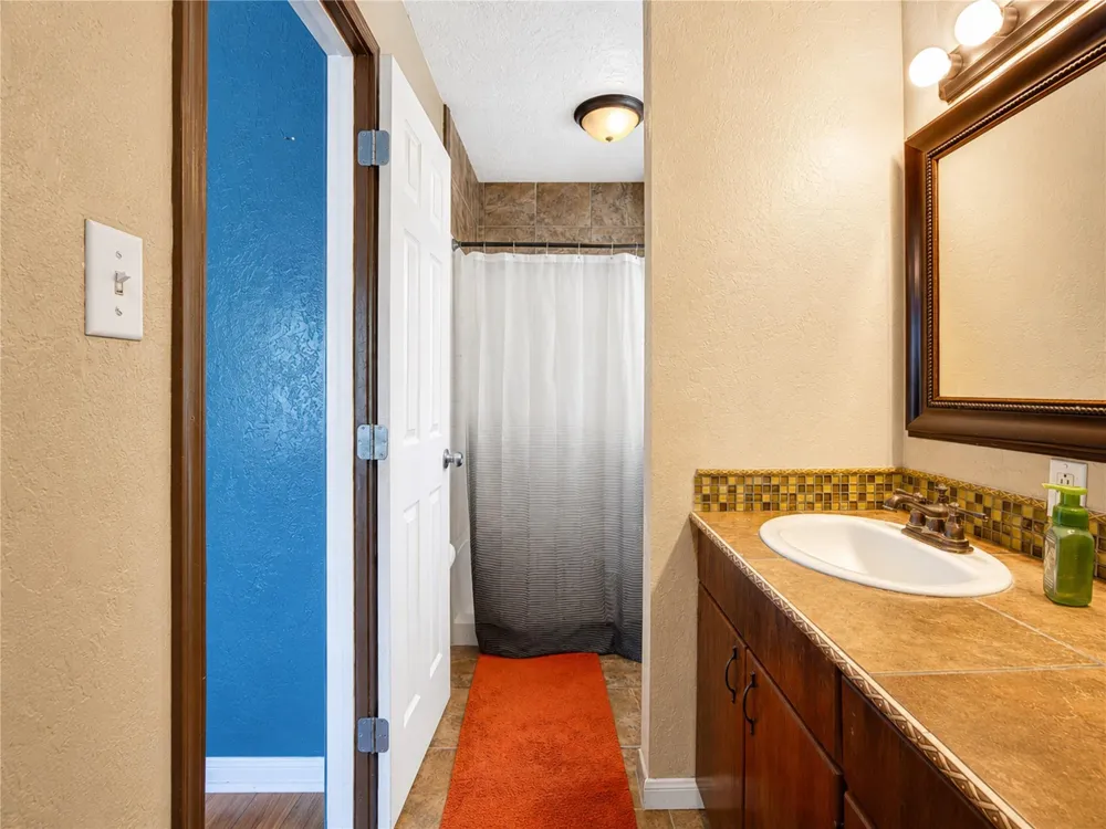409 Dunnam Avenue Cleveland, TX 77327