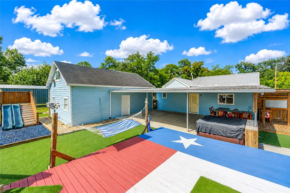 409 Dunnam Avenue Cleveland, TX 77327