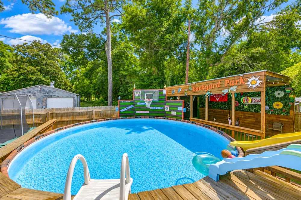 409 Dunnam Avenue Cleveland, TX 77327