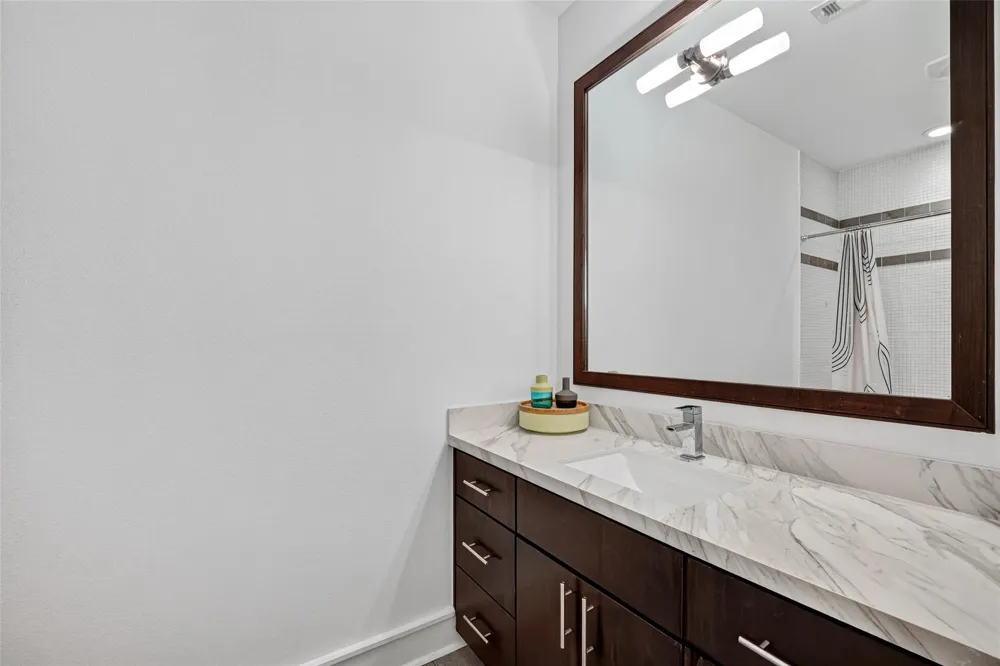 1201 Peveto Street Houston, TX 77019
