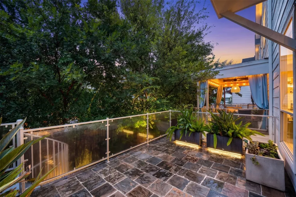 1201 Peveto Street Houston, TX 77019