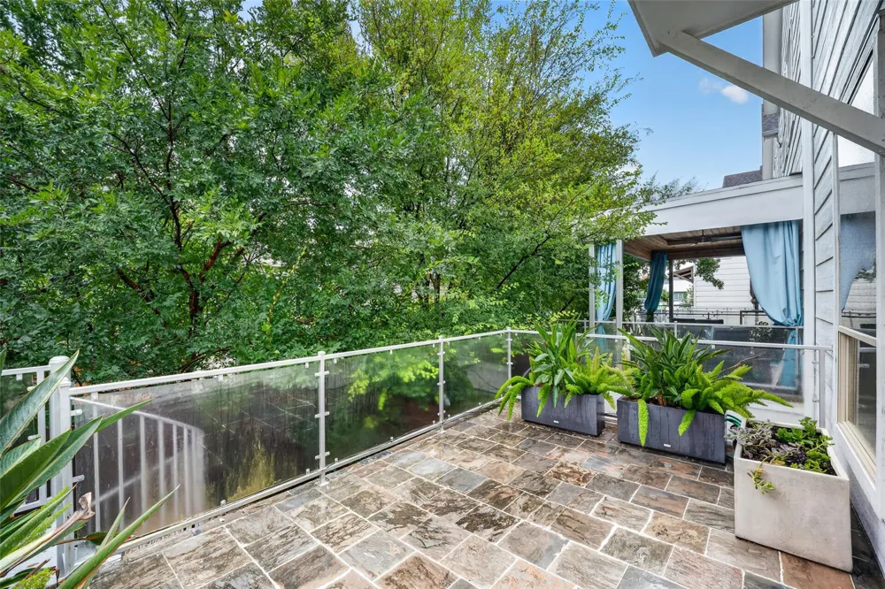 1201 Peveto Street Houston, TX 77019