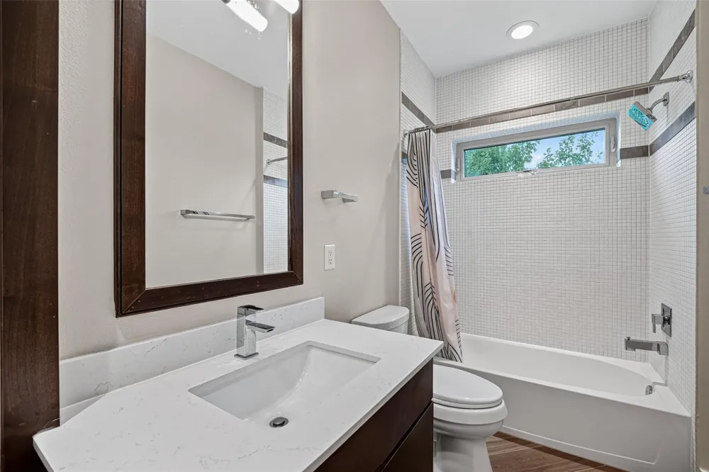1201 Peveto Street Houston, TX 77019
