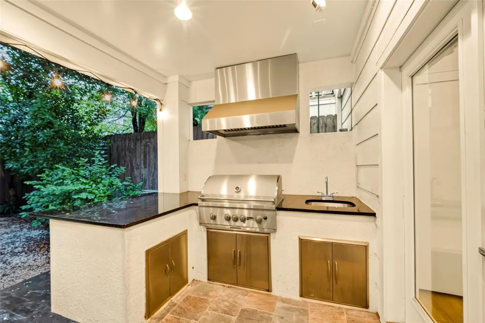 1201 Peveto Street Houston, TX 77019