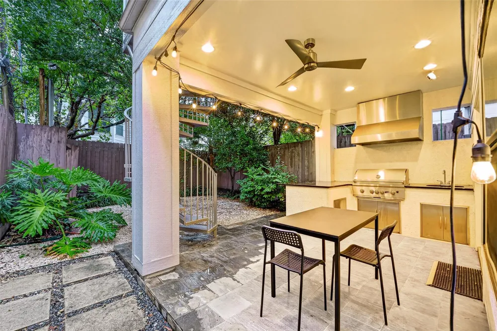 1201 Peveto Street Houston, TX 77019