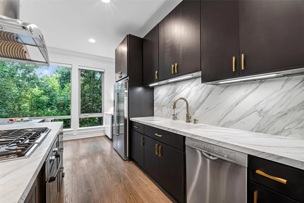 1201 Peveto Street Houston, TX 77019