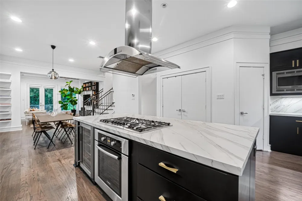 1201 Peveto Street Houston, TX 77019
