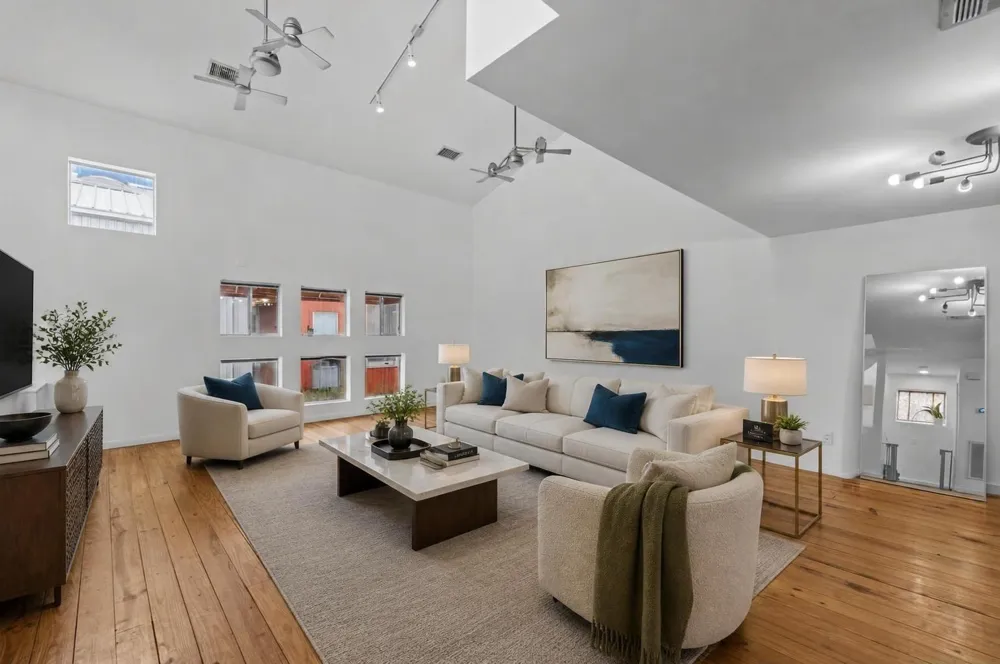 6128 Grand Boulevard Houston, TX 77021