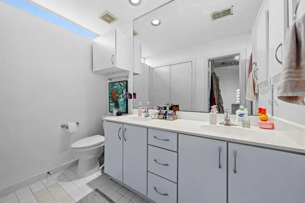 6128 Grand Boulevard Houston, TX 77021