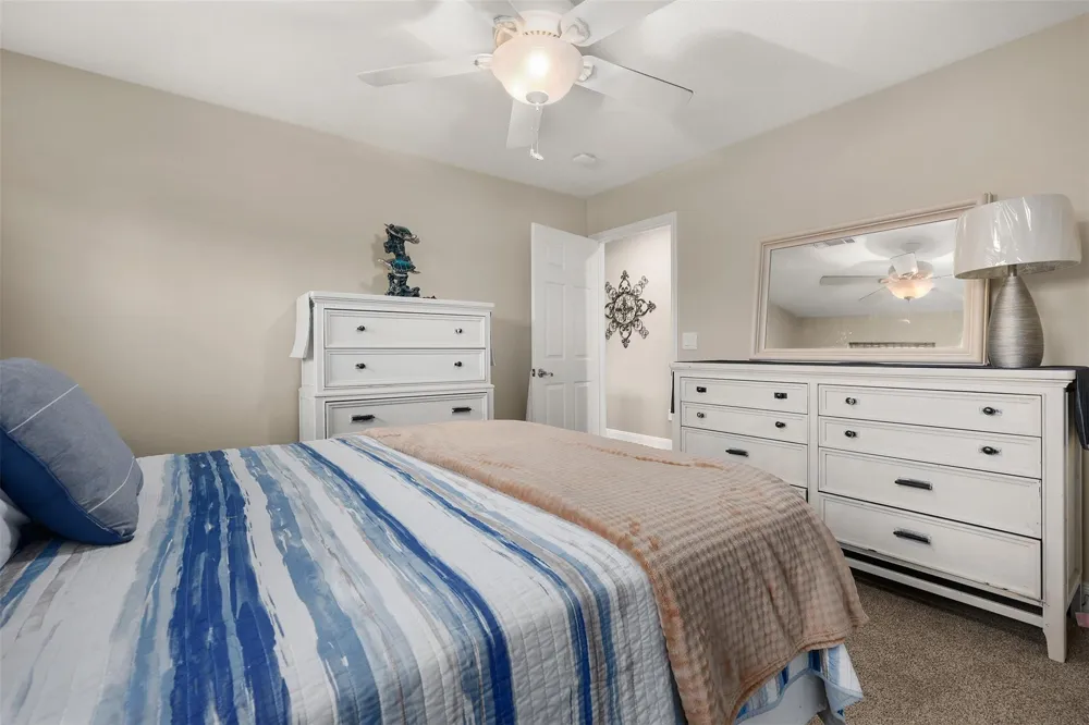1003 S Country Club Drive La Porte, TX 77571