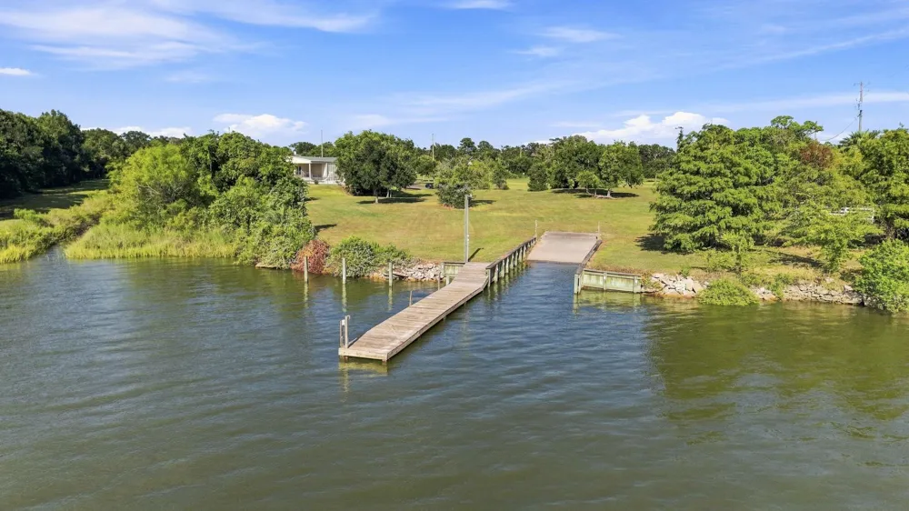 2904 Red Bluff Road Seabrook, TX 77586