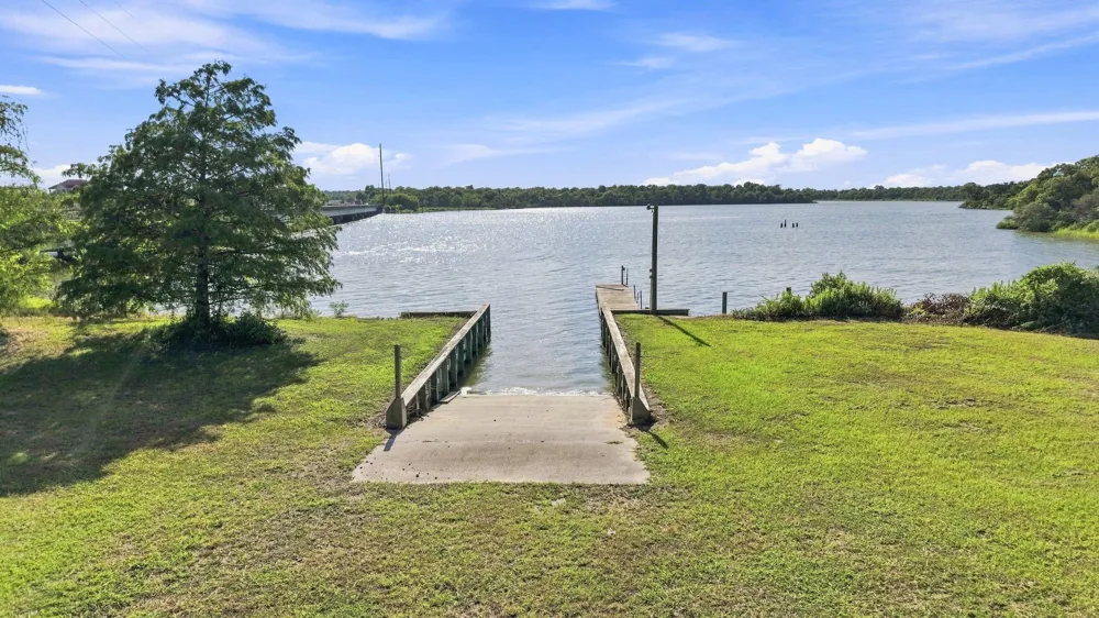 2904 Red Bluff Road Seabrook, TX 77586
