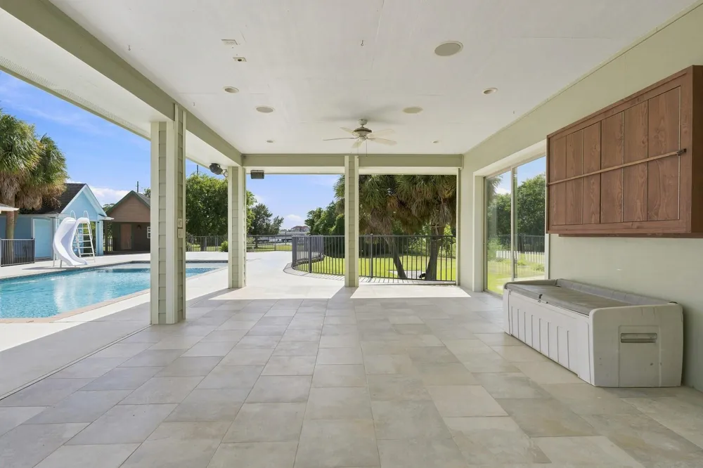 2904 Red Bluff Road Seabrook, TX 77586